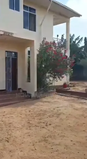 5bdrm Block of Flats in Mchakama Real Estate, Bunju for sale