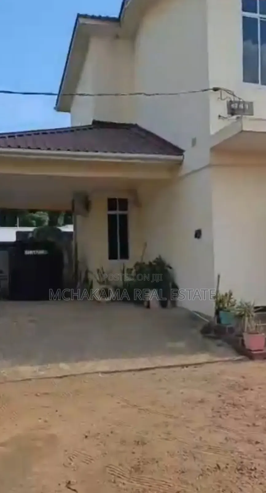 5bdrm Block of Flats in Mchakama Real Estate, Bunju for sale