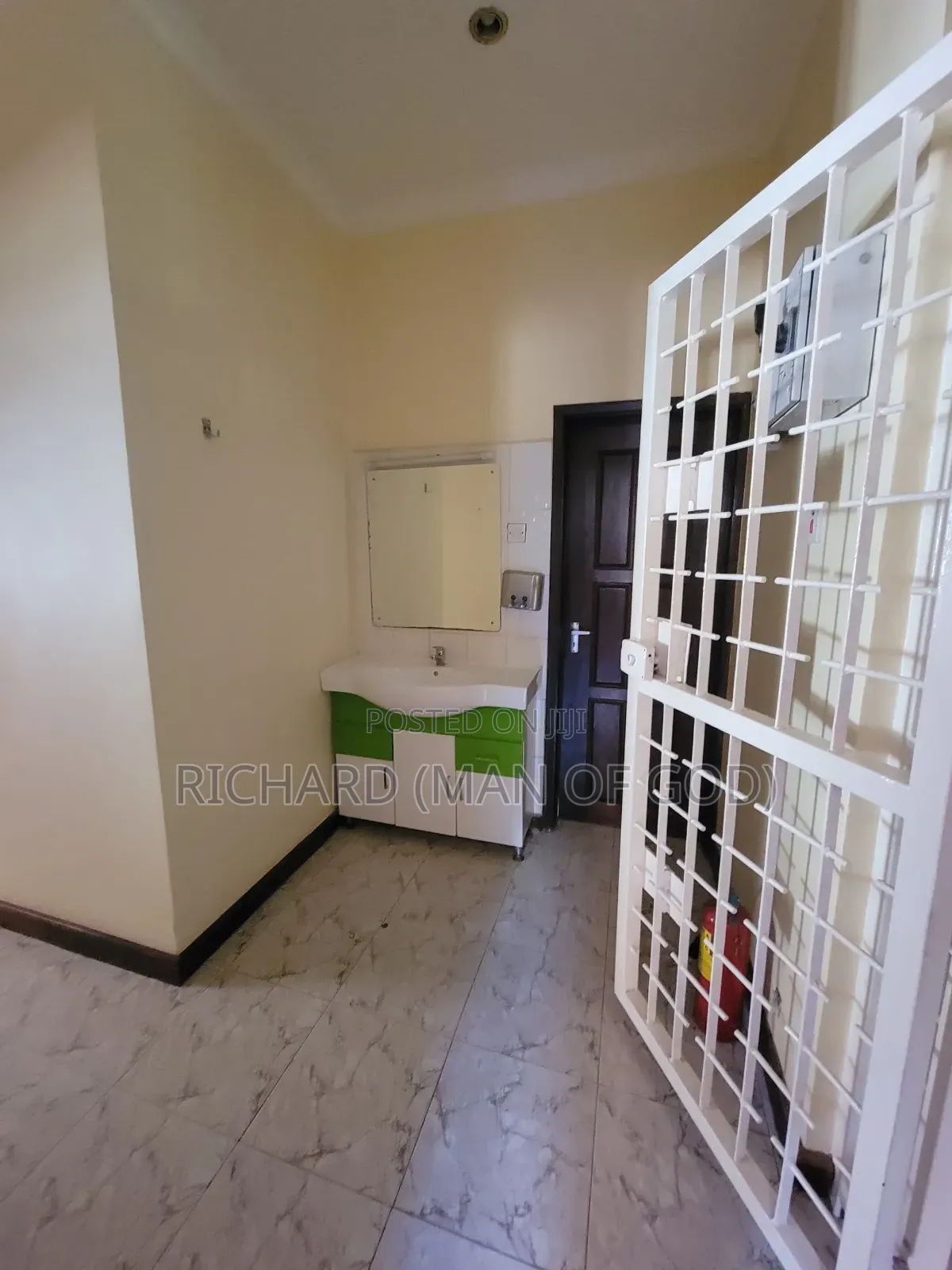 4bdrm Bungalow in Arusha for rent