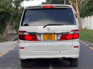 Toyota Alphard 2.4 Petrol AWD 2007 White