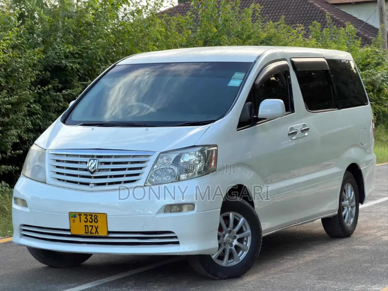 Toyota Alphard 2.4 Petrol AWD 2007 White