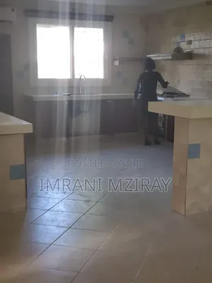 8bdrm House in Masaki for rent