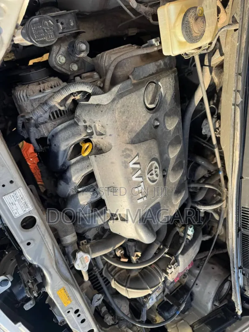 Toyota Raum 2008 Silver