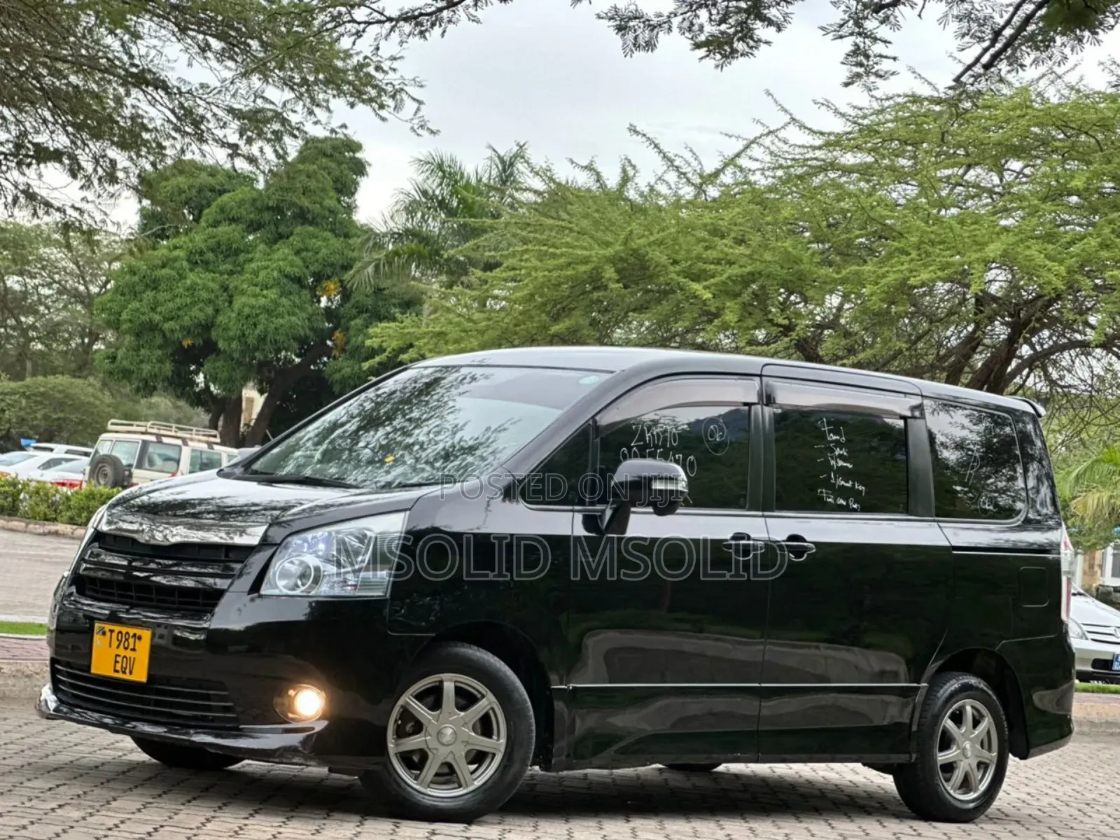Toyota Noah 2008 Black
