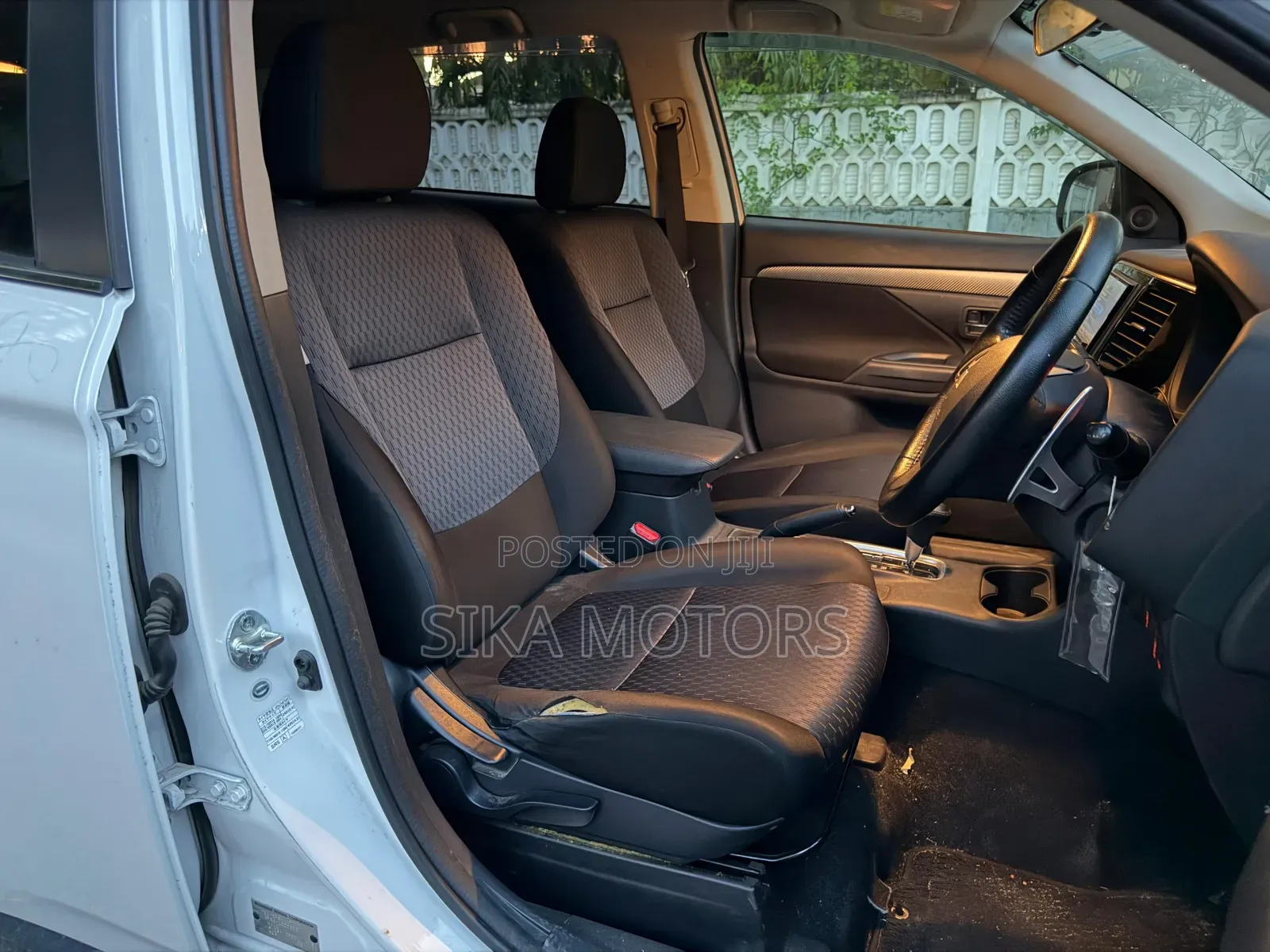 Mitsubishi Outlander 2013 White