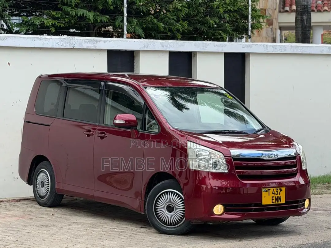 Toyota Noah 2008 Burgundy