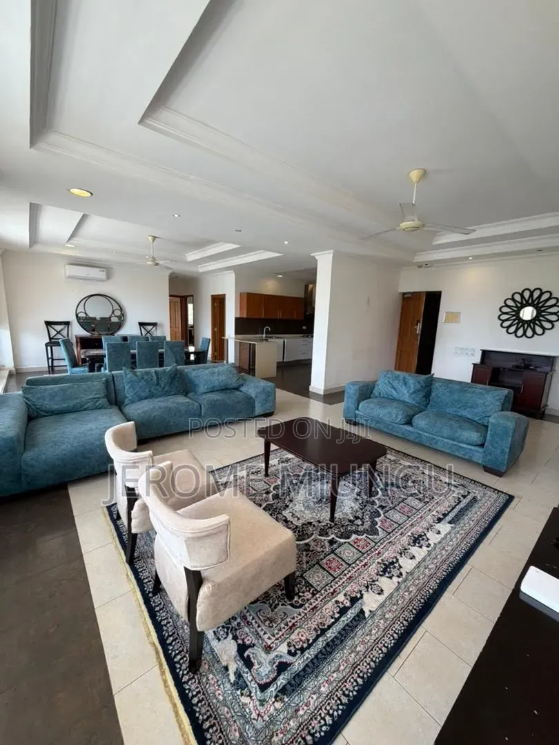 Furnished 3bdrm Apartment in Oyster Bay for rent