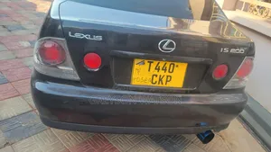 Lexus IS 2.0 2001 Black