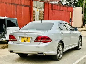 Toyota Crown 2009 Silver