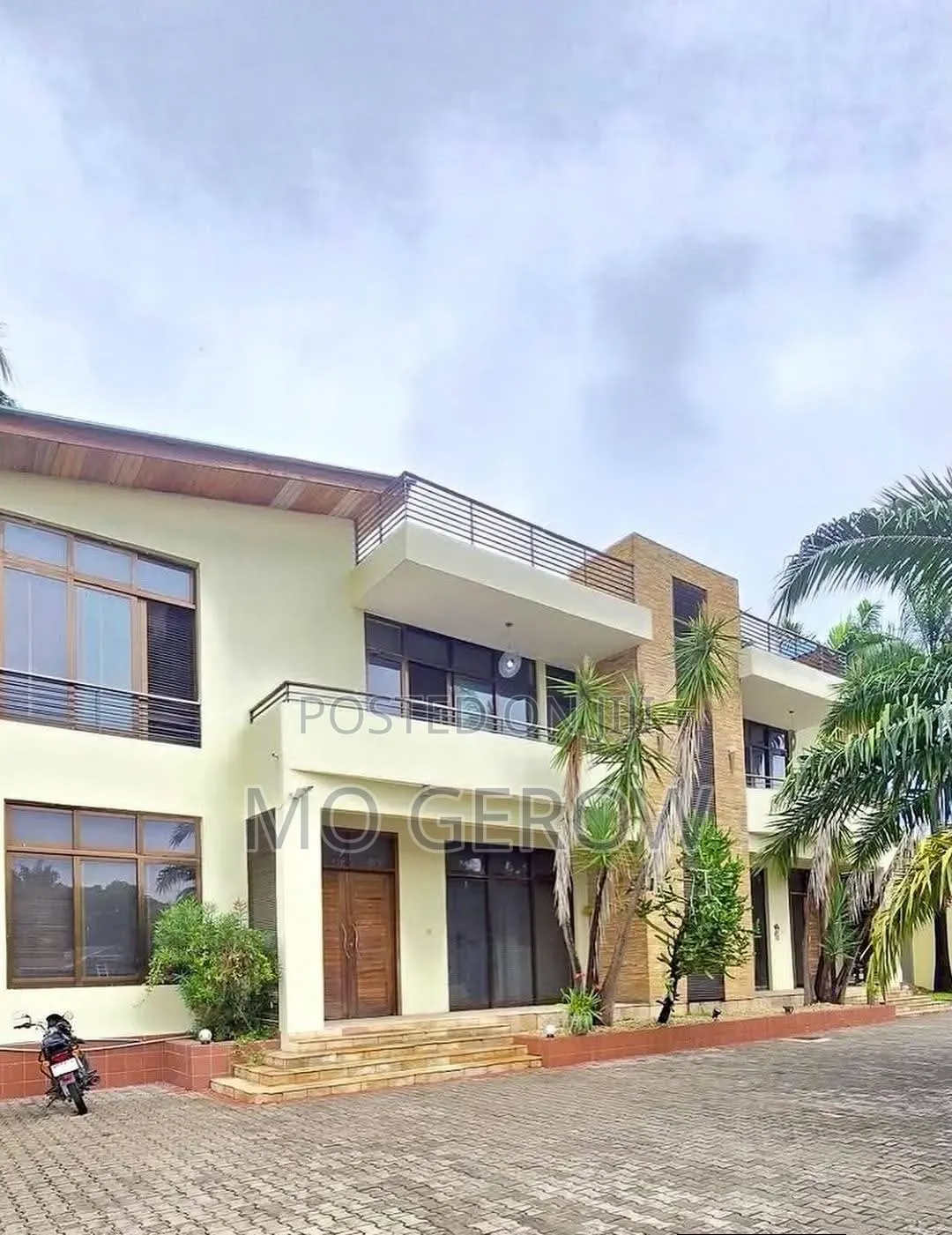 8bdrm House in Mikocheni for rent