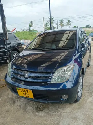 Toyota IST 2004 Blue