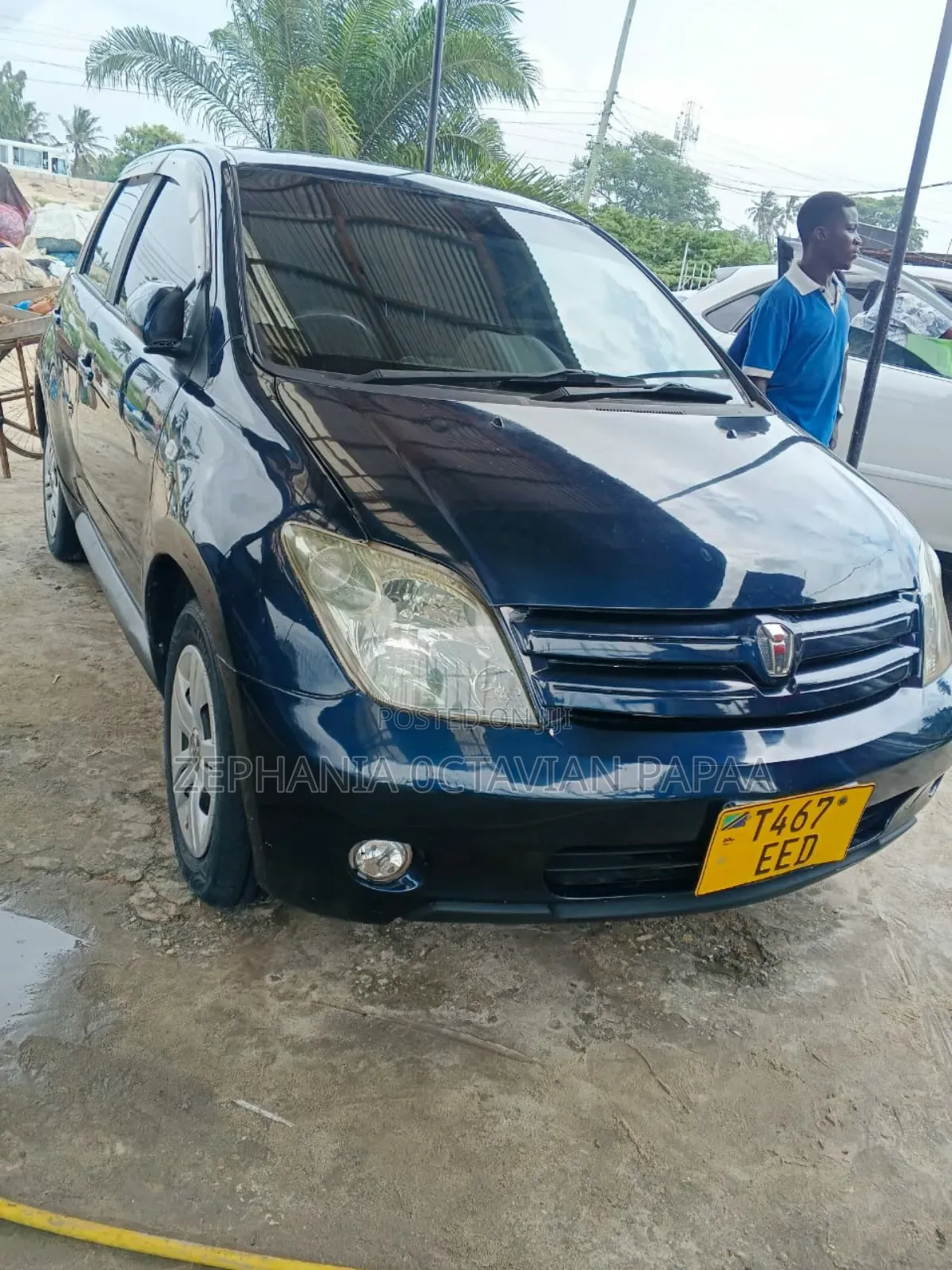 Toyota IST 2004 Blue