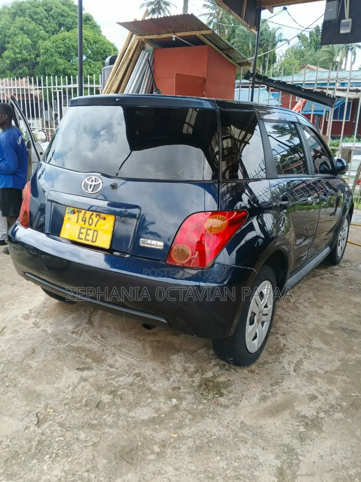 Toyota IST 2004 Blue