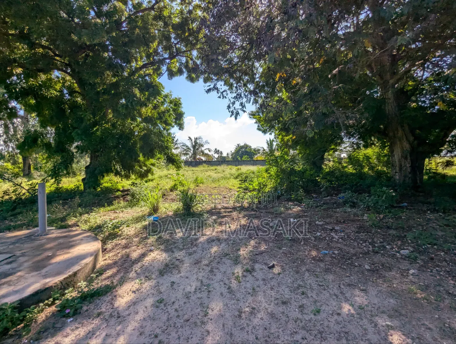 6 Acres (24,100 Sq M) Open Yard Cor Rent in Ununio