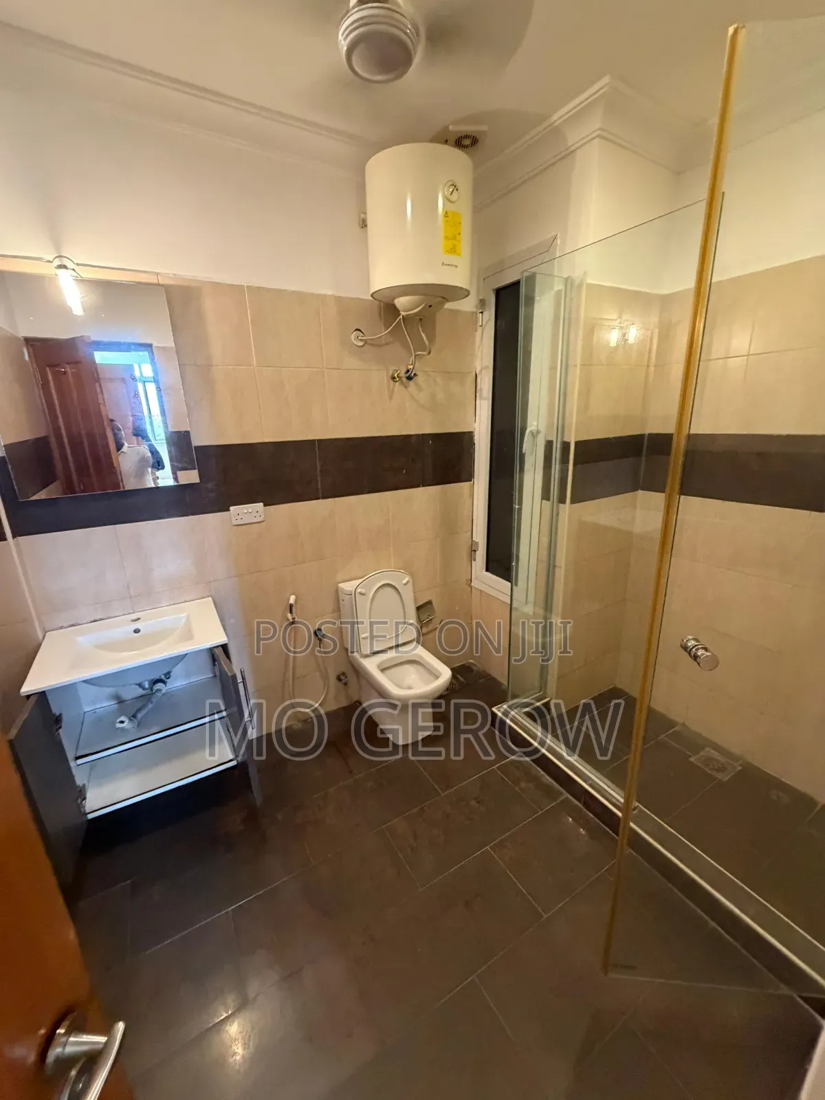Furnished 4bdrm Apartment in Oyster Bay for sale