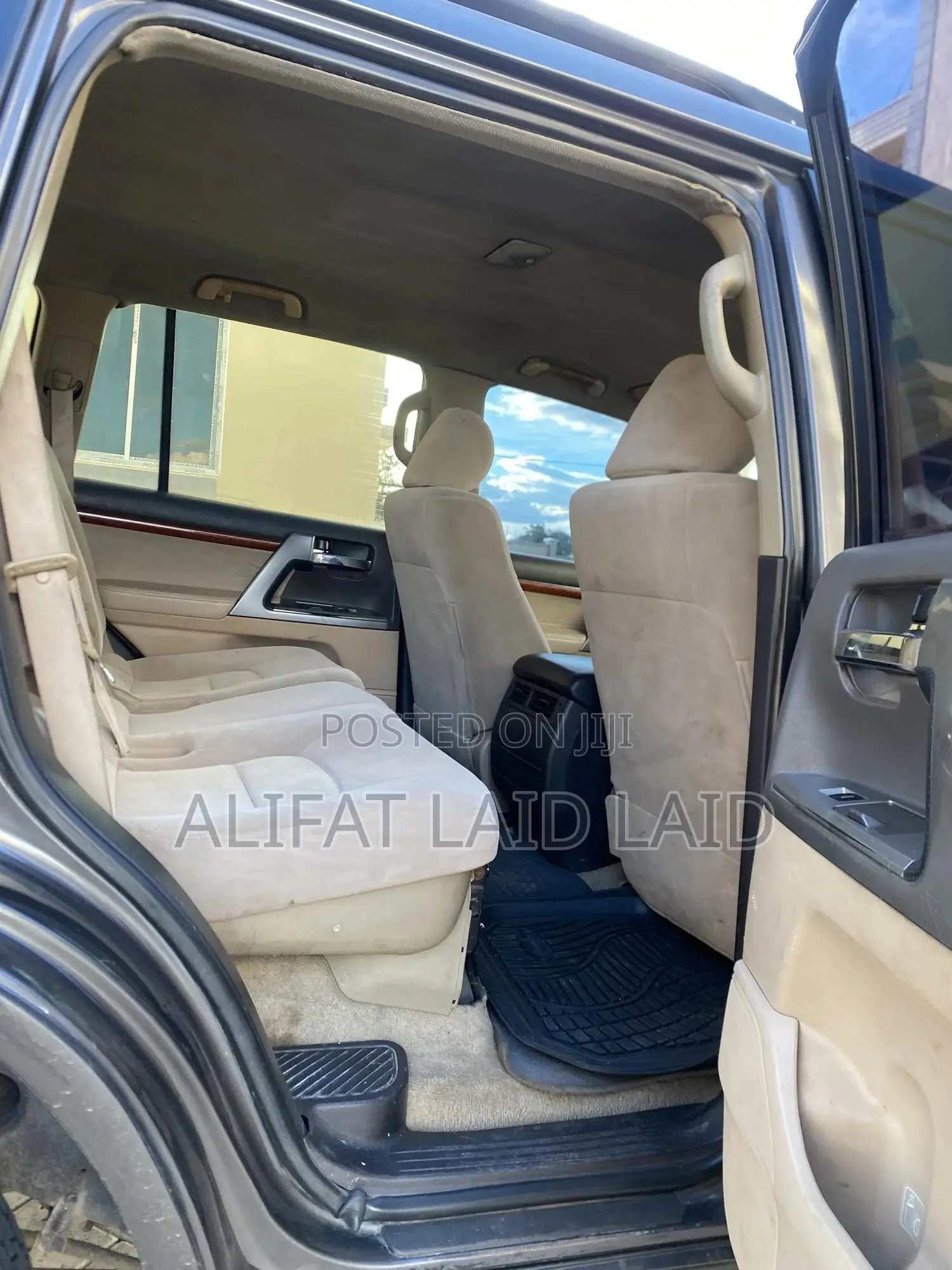 Toyota Land Cruiser 2010 Gray