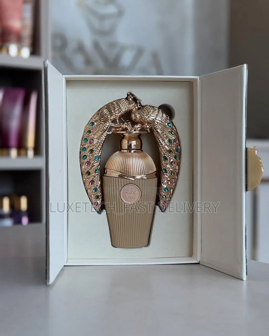 Lattafa Afeef Eau De Parfum, a Unisex Fragrance