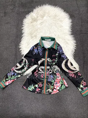 Blouse 10000 Kwa 12000