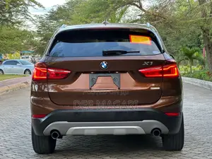 BMW X1 xDrive28i AWD 2016 Brown