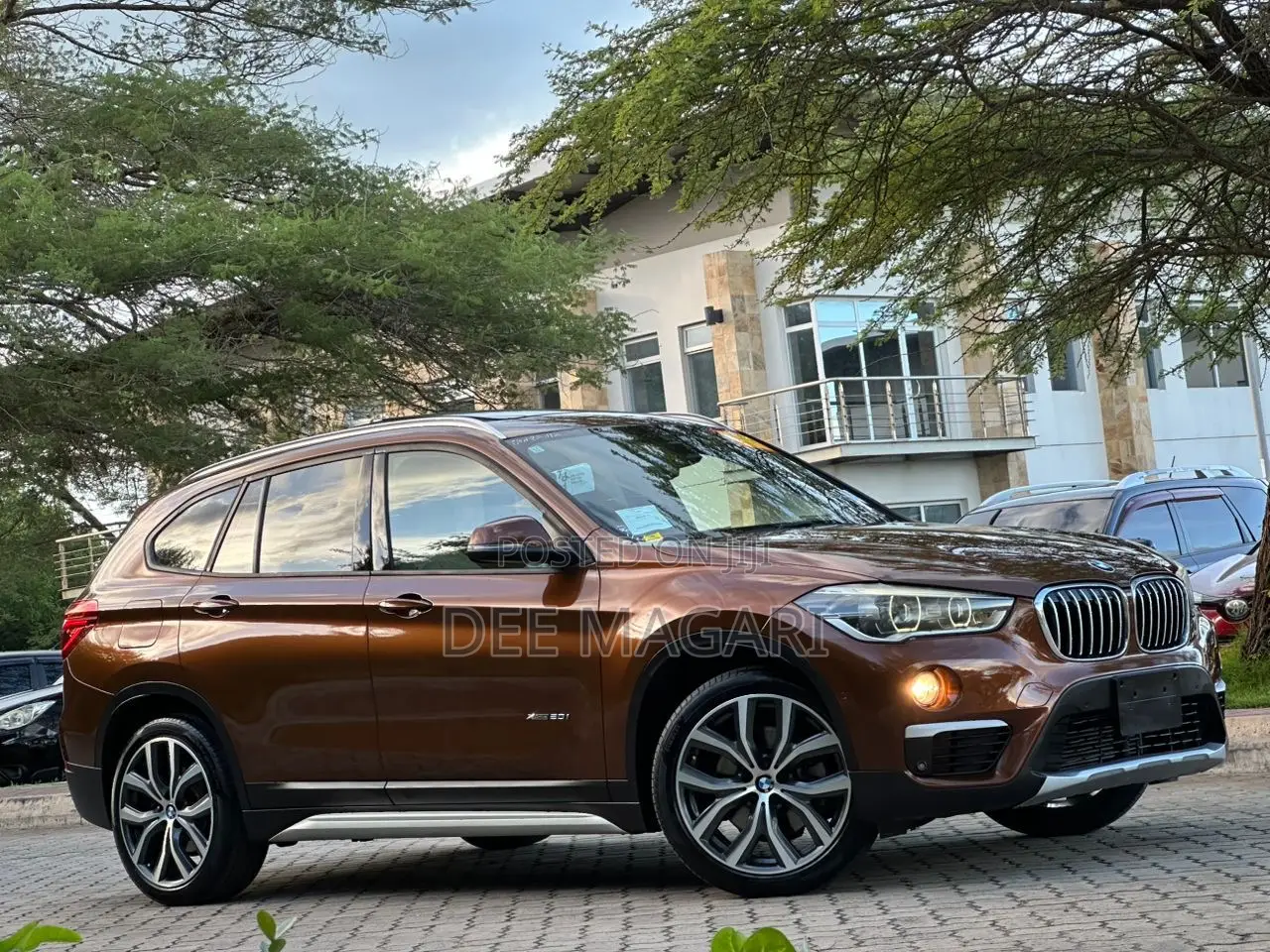 BMW X1 xDrive28i AWD 2016 Brown