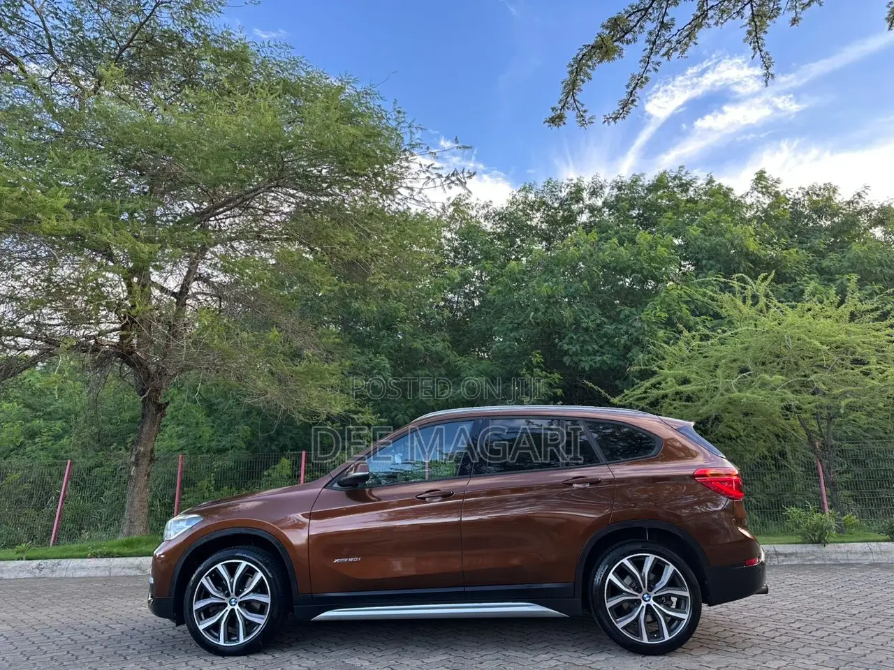 BMW X1 xDrive28i AWD 2016 Brown