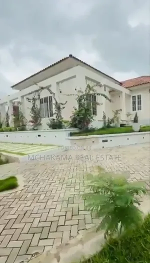 11bdrm Bungalow in Mchakama Real Estate, Kigamboni for sale