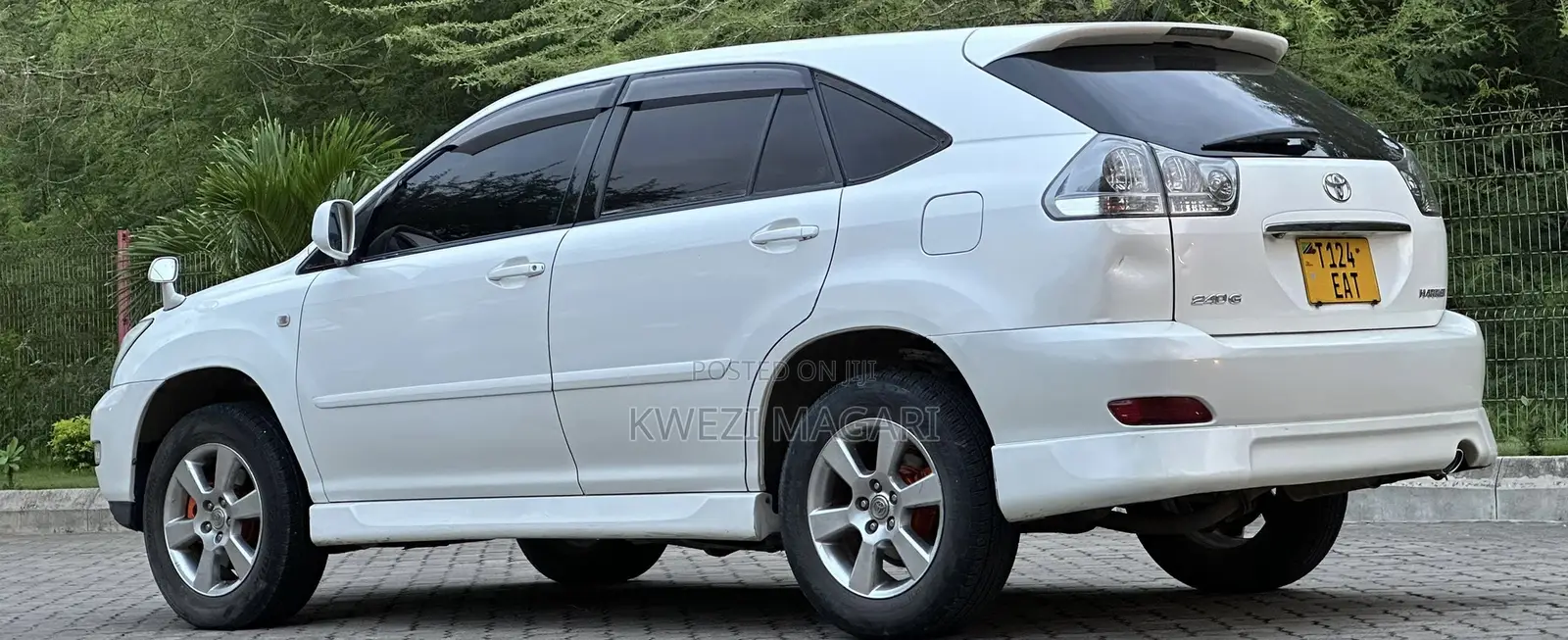 Toyota Harrier 2006 White