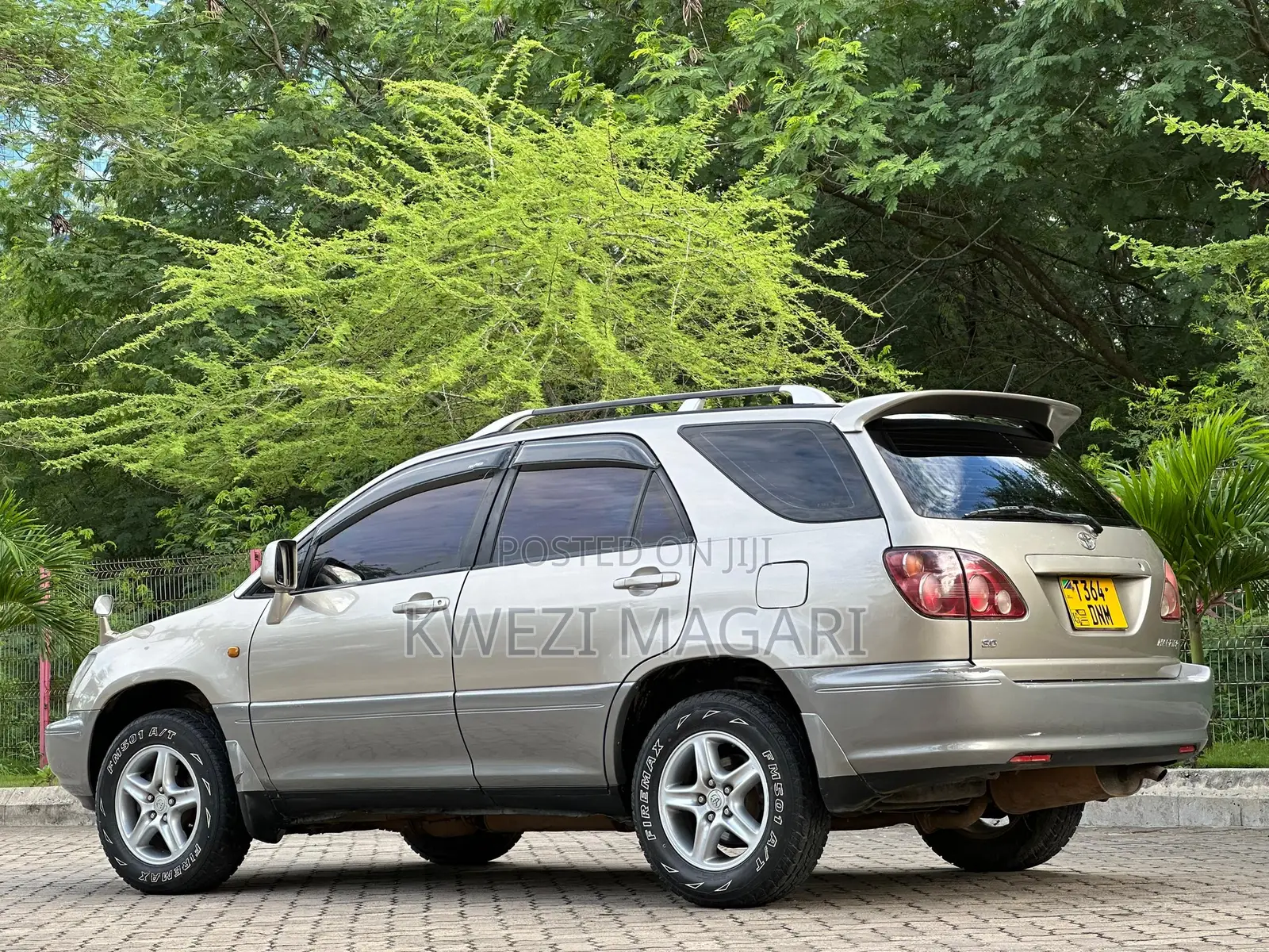 Toyota Harrier 2001 Silver