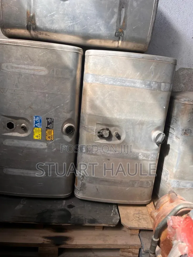 Fuel Tank 
500litres 
400litrers 