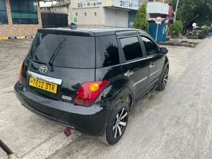 Toyota IST 2005 Black