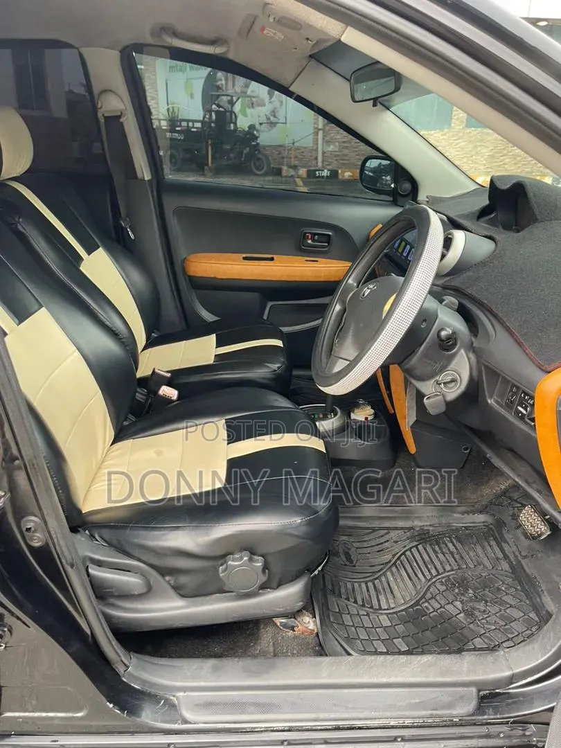 Toyota IST 2005 Black