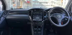 Toyota Kluger 2004 Silver