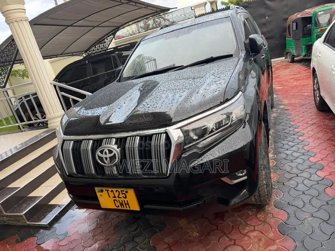 Toyota Land Cruiser Prado 2019 Black