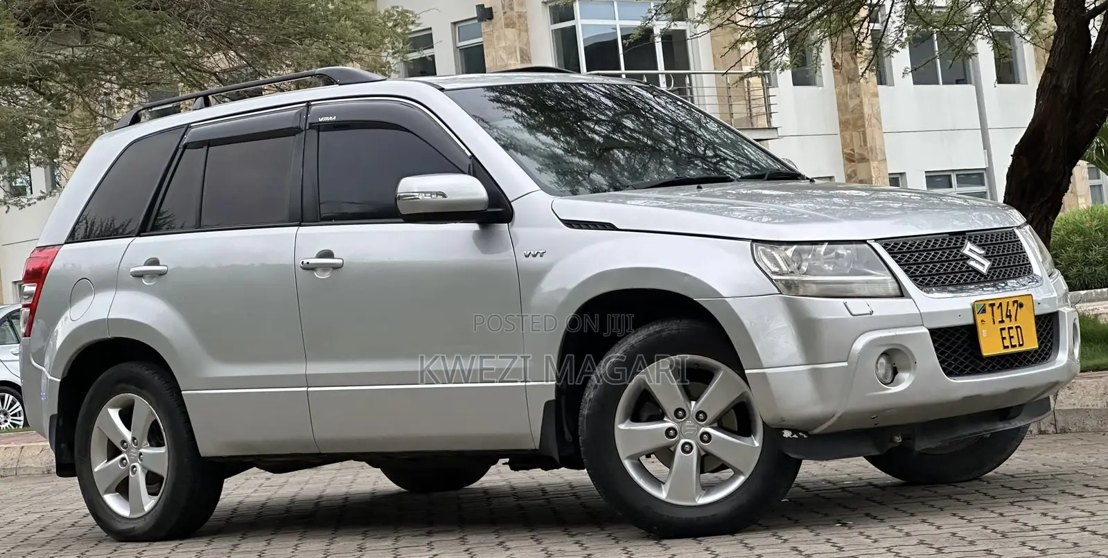 Suzuki Grand Vitara 2011 Silver