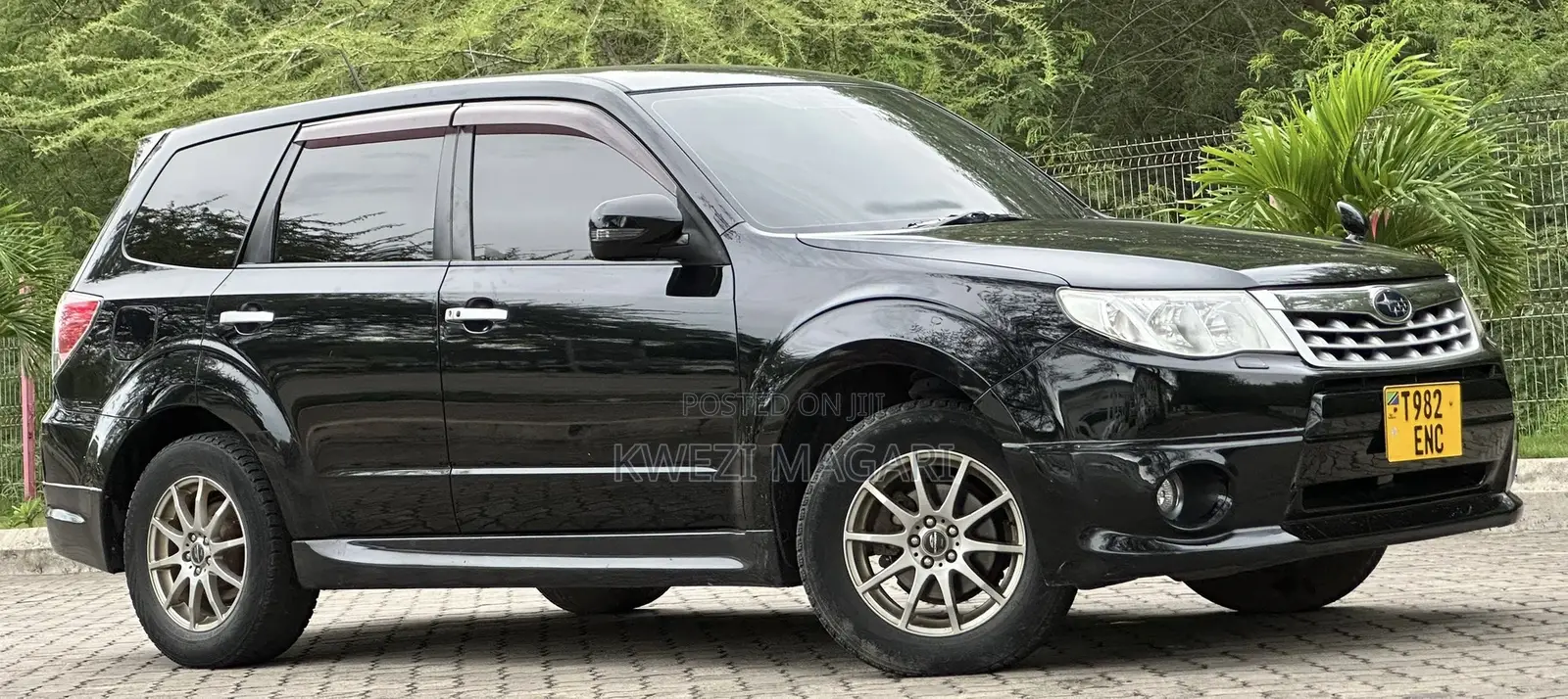 Subaru Forester 2011 Black