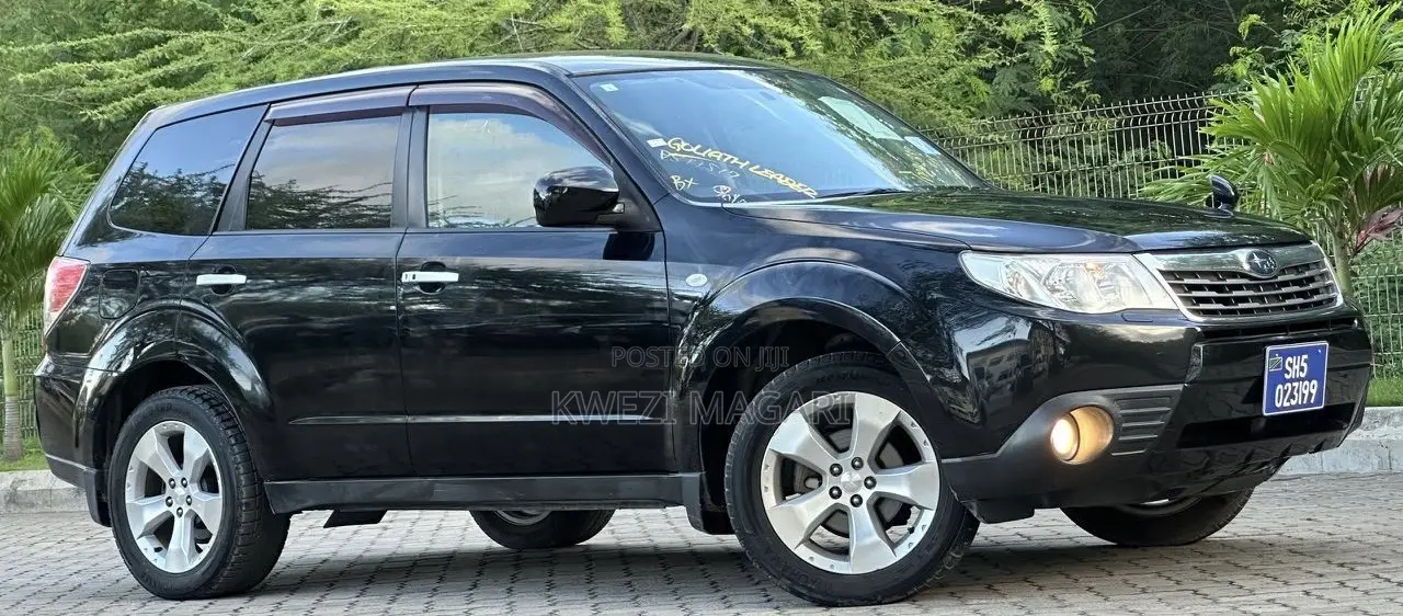 Subaru Forester 2010 Black