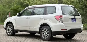 Subaru Forester 2011 Pearl
