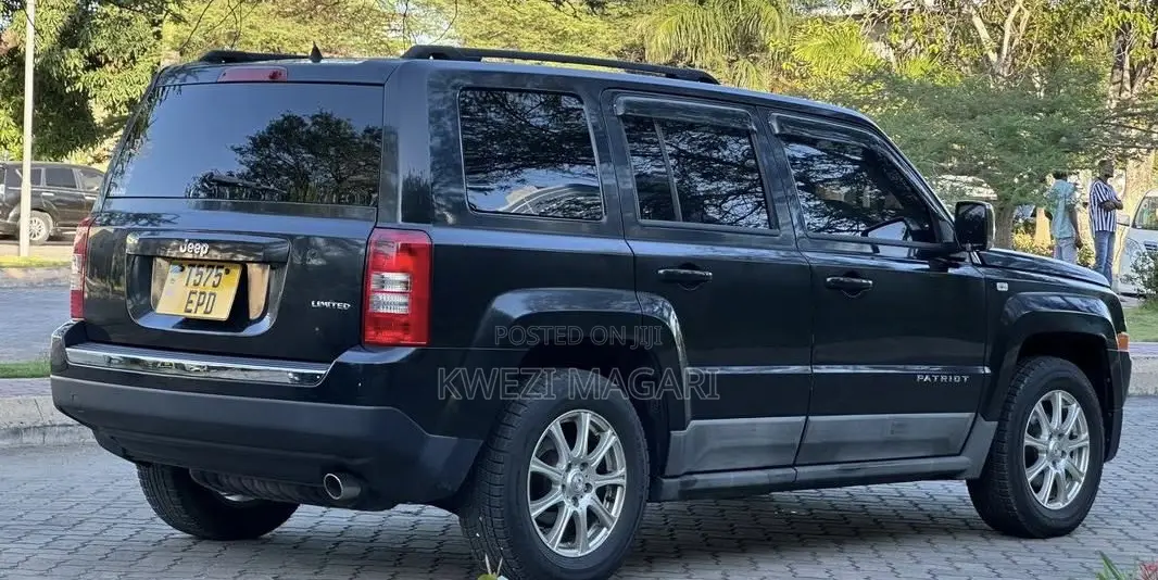 Jeep Patriot 2011 Black