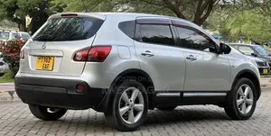 Nissan Dualis 2011 Silver