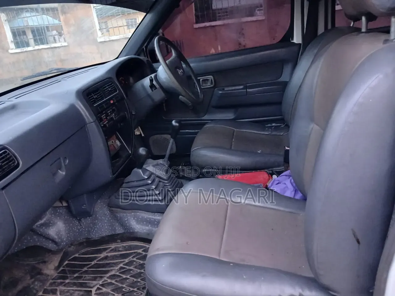 Nissan Hardbody 2008 White