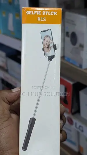 R1s Selfie Stick Tripod