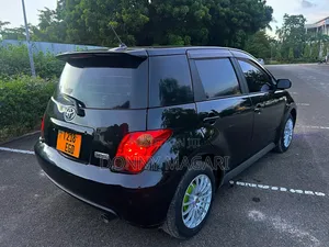 Toyota IST 2006 Black