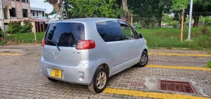 Toyota Porte 2005 Silver