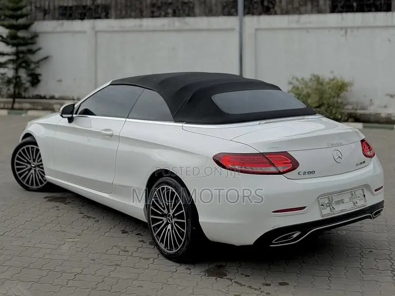 Mercedes-Benz C200 2015 Off white