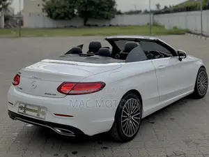 Mercedes-Benz C200 2015 Off white