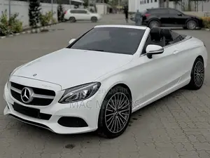 Mercedes-Benz C200 2015 Off white