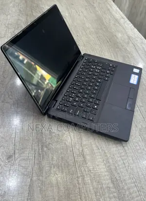 Laptop Dell Latitude 5300 8GB Intel Core i7 SSD 256GB