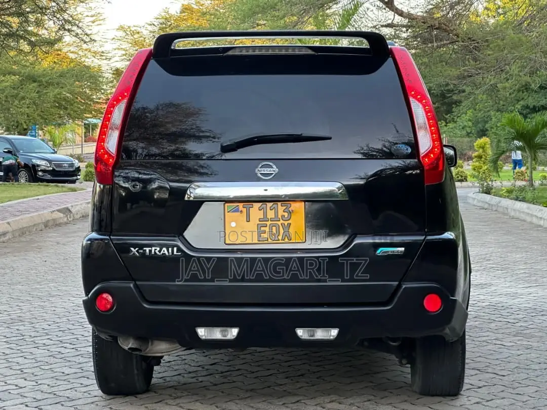 Nissan X-Trail 2012 Black