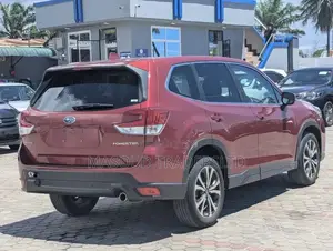 Subaru Forester 2.5i Limited AWD 2018 Red