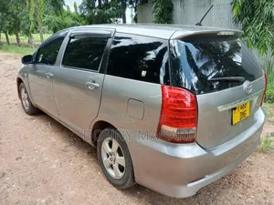 Toyota Wish 2005 Silver